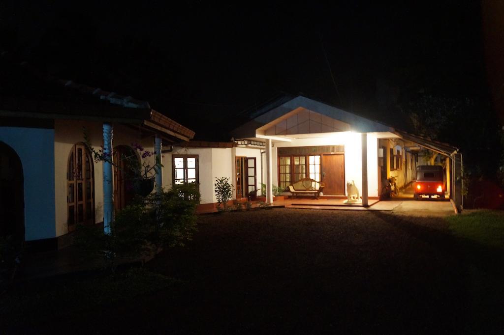 Gaestehaus Isabella Beruwala Buitenkant foto