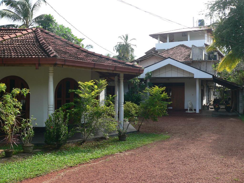 Gaestehaus Isabella Beruwala Buitenkant foto